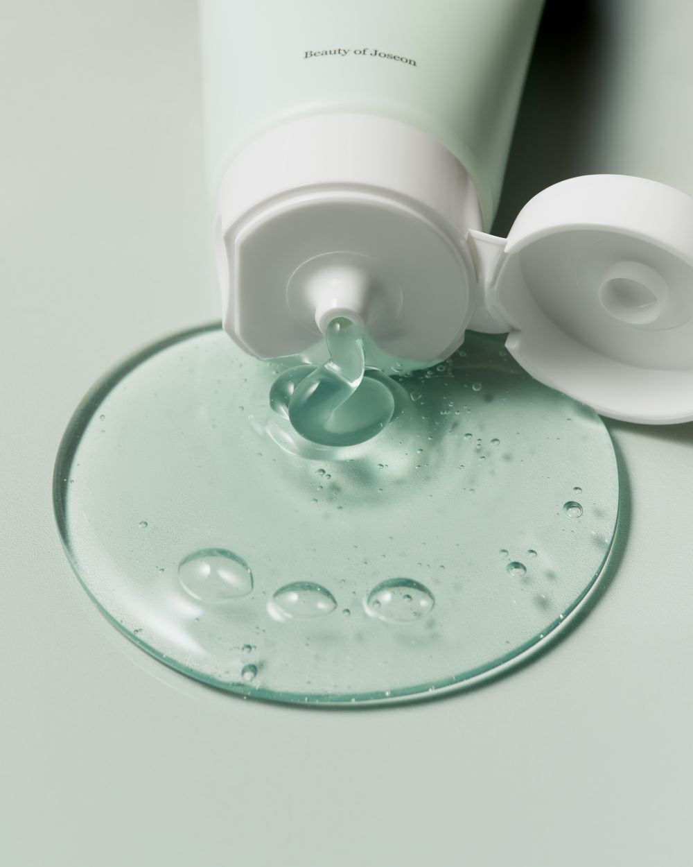 GREEN PLUM REFRESHING CLEANSER FOR GENTLE DAILY WASH (GEL LIMPIADOR DIARIO)